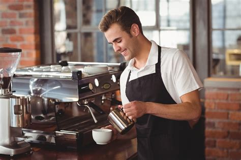 Offerte di lavoro per barista caffetteria 